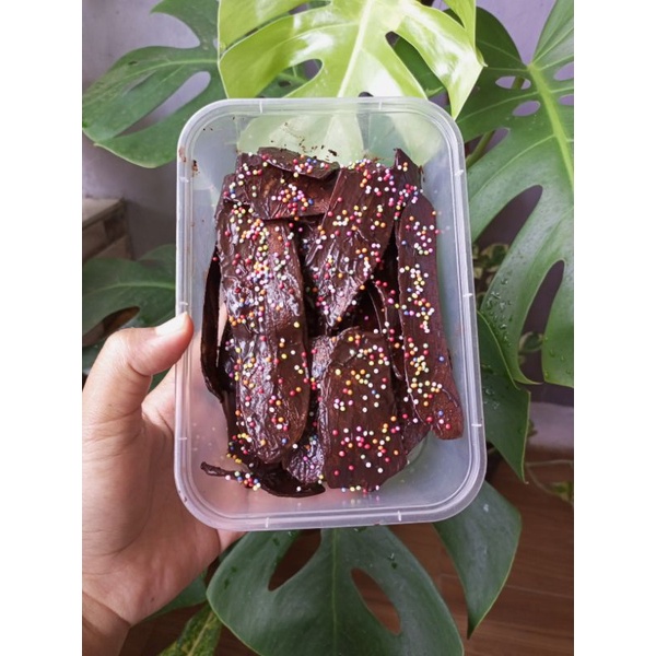 

kripsanglum dengan aneka rasa dan topping lumer