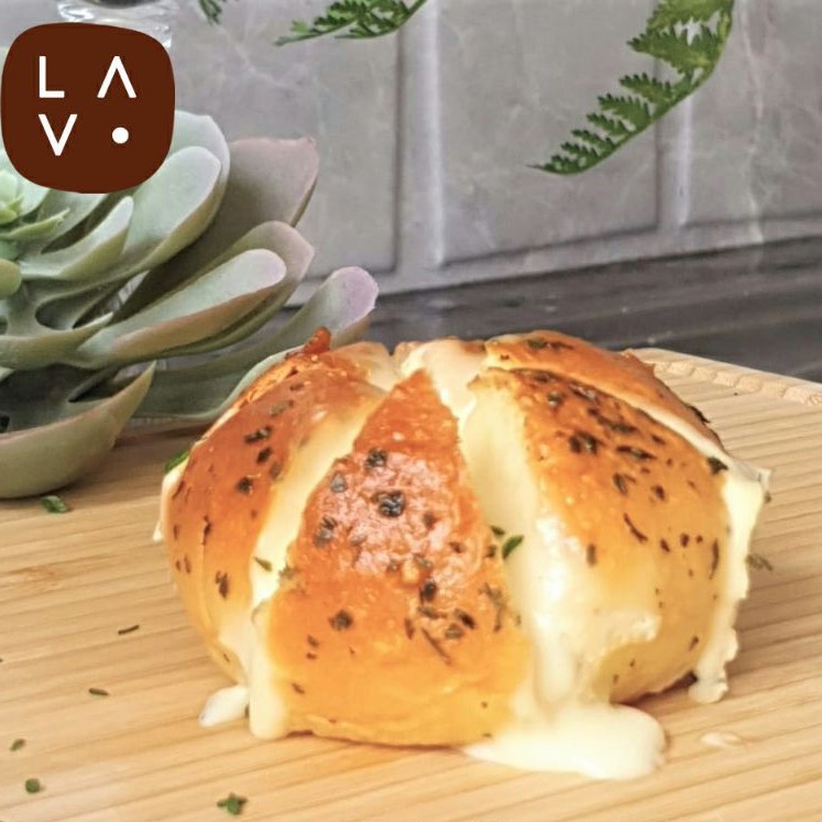 

LAV Korean Garlic Cheese Bread - isi 4 pcs