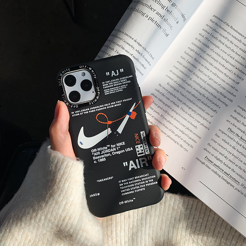 IPHONE Street Fashion Hitam Dan Putih Pola Kait Rusak Casing Ponsel Tpu Cocok Untuk Iphone11 12 13 14 Pro Max X Xs Max Xr 7 8 Plus Case Cover