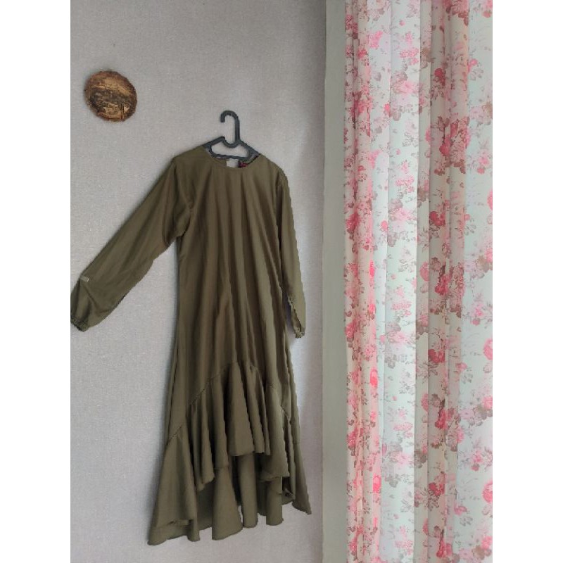 Preloved Tunik Preloved Dress Atasan Tunik Ruffle Wearing Klamby Booked airahamdan