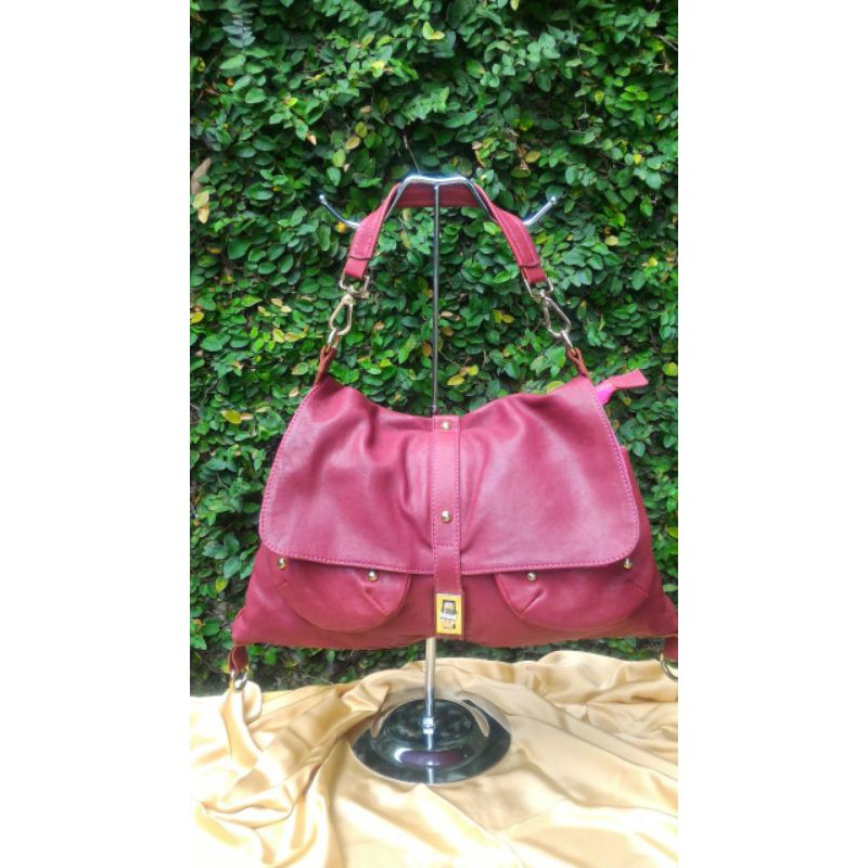 Tas tocco toscano warna maroon preloved