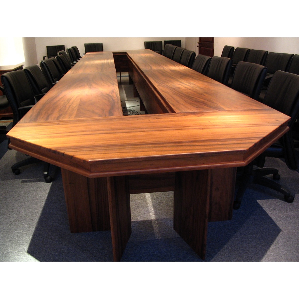 

Meja Meeting Kantor Furnitur Nazala Interior Lampung
