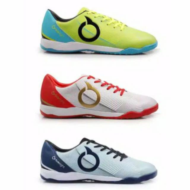 Sepatu futsal  ortuseight prodigy