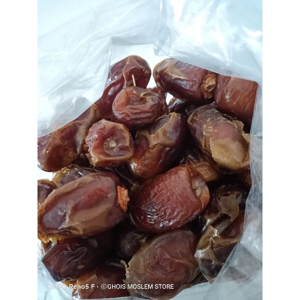 

Kurma Mesir 1 kg