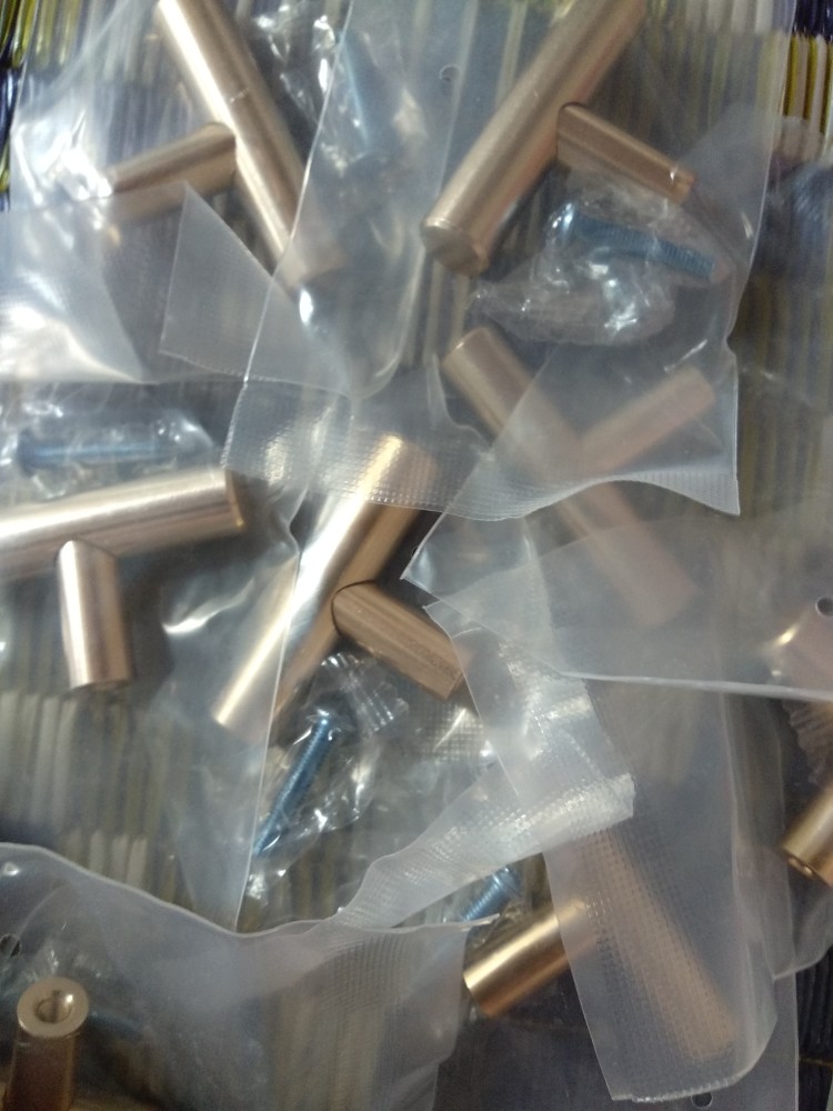 Gagang Pintu Lemari Bahan Aluminium Alloy Bentuk T T Warna Emas / Hitam