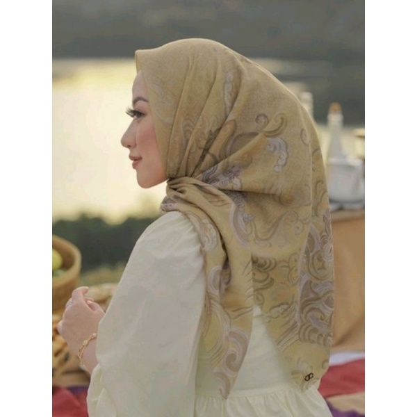 The Wave Voal Square Sunrise Buttonscarves
