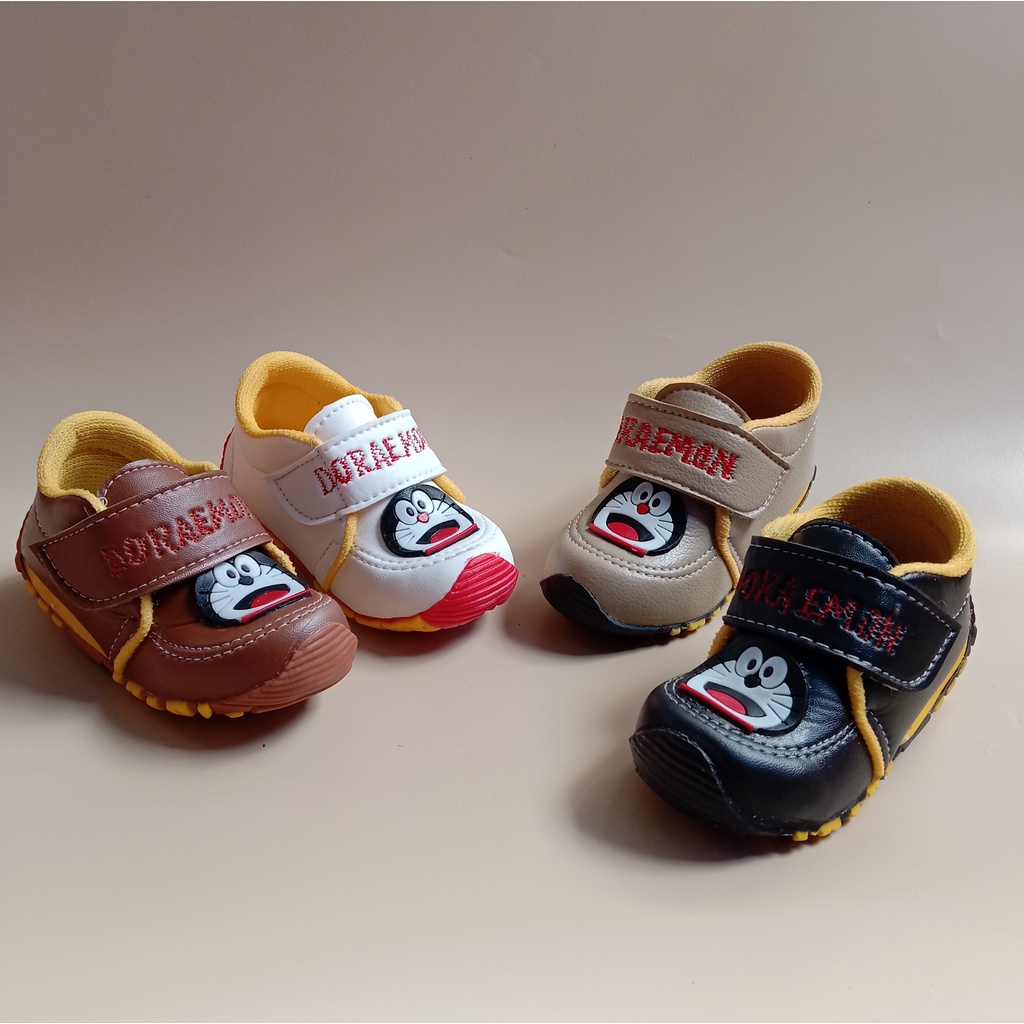 Sepatu anak bunyi bayi laki laki usia 1-3 tahun / sepatu balita murah-doraemon