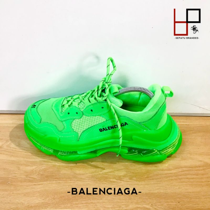 SEPATU SECOND BALENCIAGA