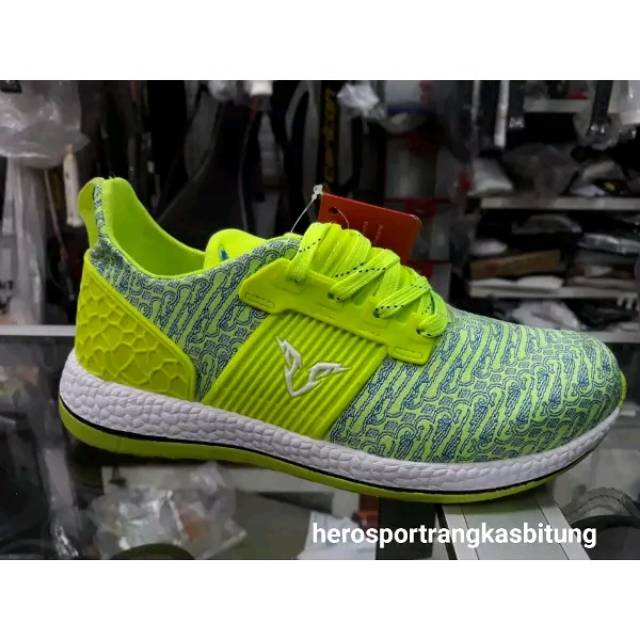 Sepatu running flypower arbi 01 hijau  /sepatu lari