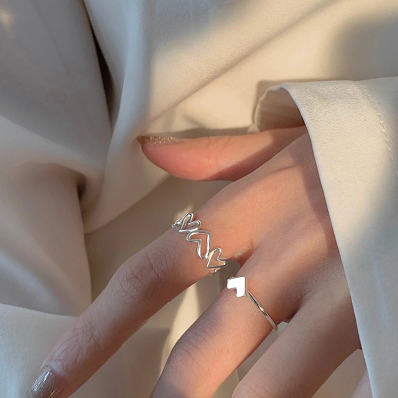 2pcs / Set Cincin Bentuk Hati Model Terbuka Warna Silver Dapat Disesuaikan Untuk Wanita