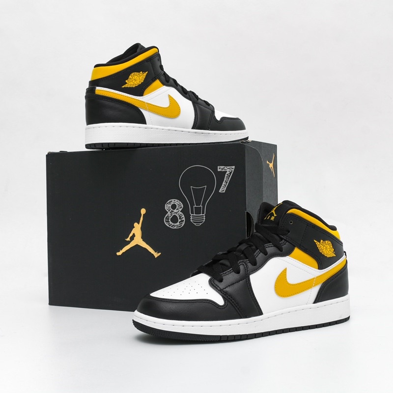 Air Jordan 1 Mid Black University Gold GS Women