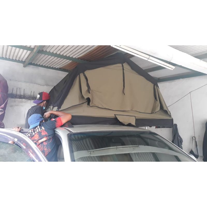 Rooftop tent