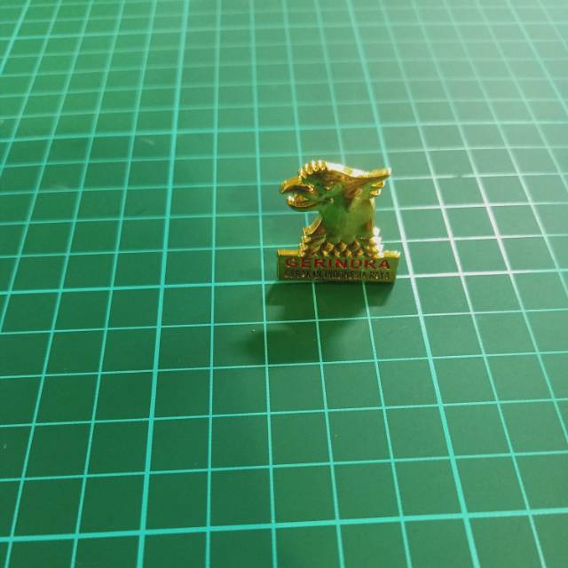 PIN KEPALA PARTAI GERAKAN INDONESIA RAYA (GERINDRA) PENITI