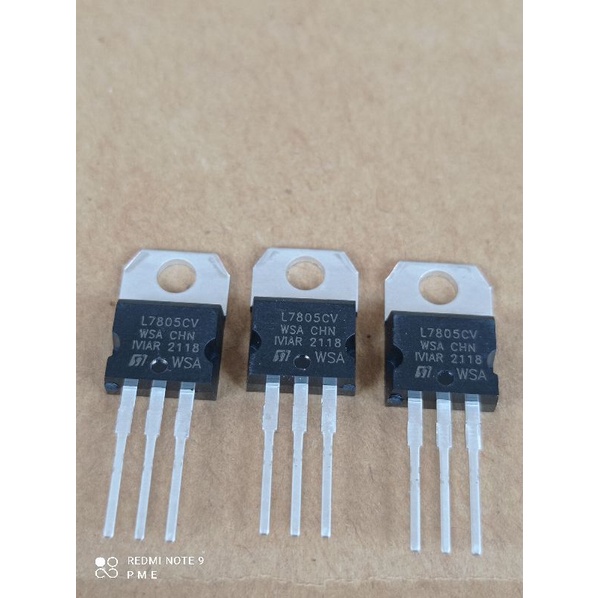 TRANSISTOR IC REGULATOR L 7805