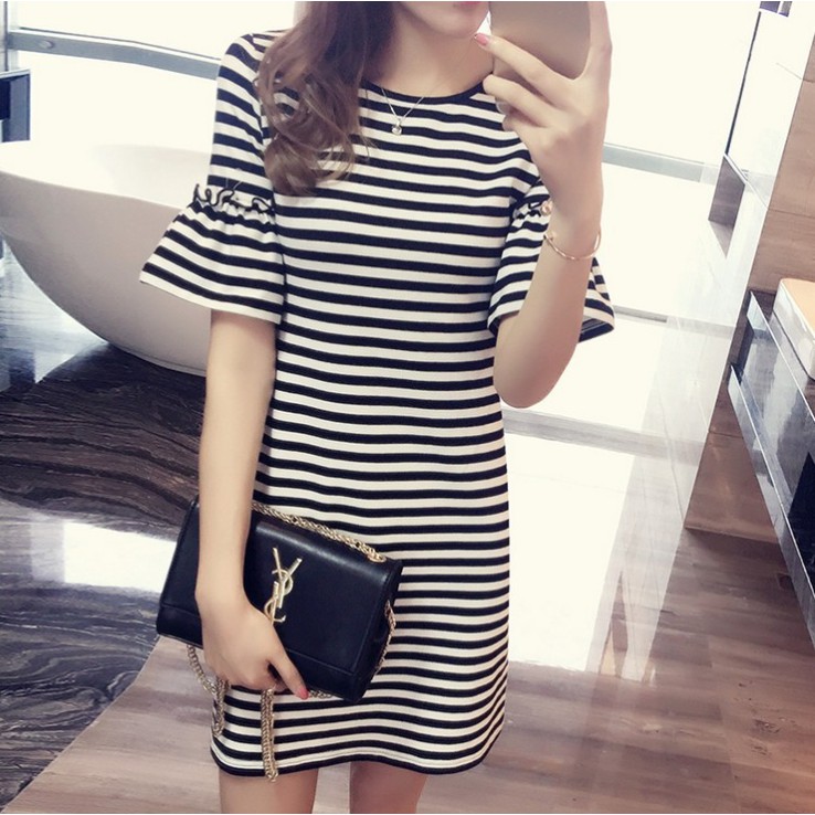 Dress Casual Fashion Lengan Melebar Rok Motif Garis Lengan Pendek Korean Style Rok Tampak Kurus