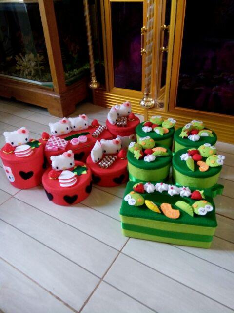 Set Toples Kotis Hello Kitty Flanel