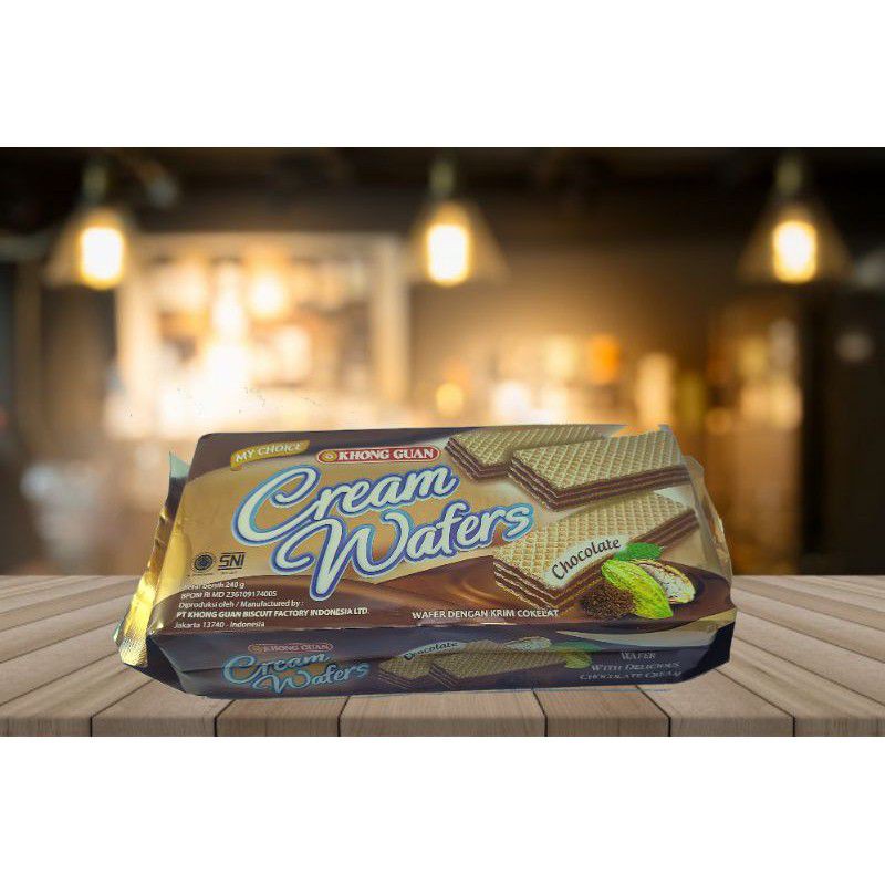 

CREAM WAFER CHOCHOLATE KHONG GUAN 185 GR