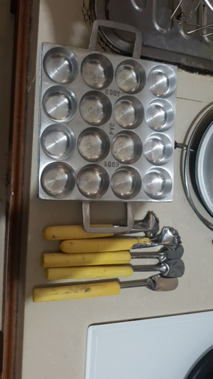 Cetakan Kue Lumpur Mini 4cm Isi 16 Lubang Pvc + Tutup Dan Cungkil Kue