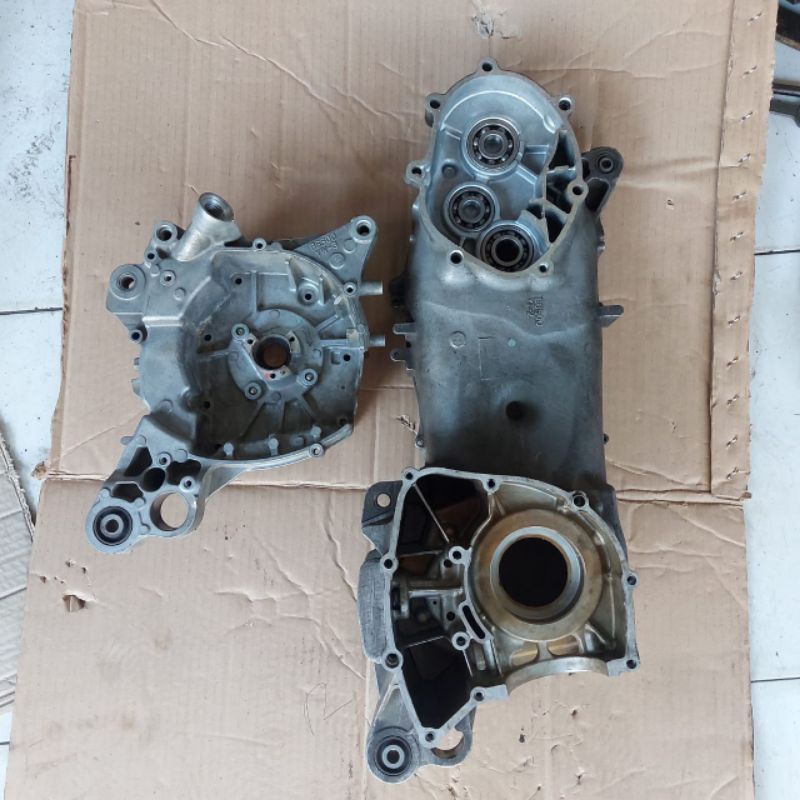 CRANKCASE BLOK KALTER KANAN KIRI NOMER MESIN YAMAHA LEXI 125 OLD AEROX 155 KODE B65 ORIGINAL