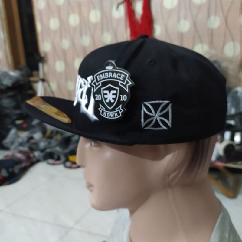 Topi Snapback metal distro pria Bordir Seringai