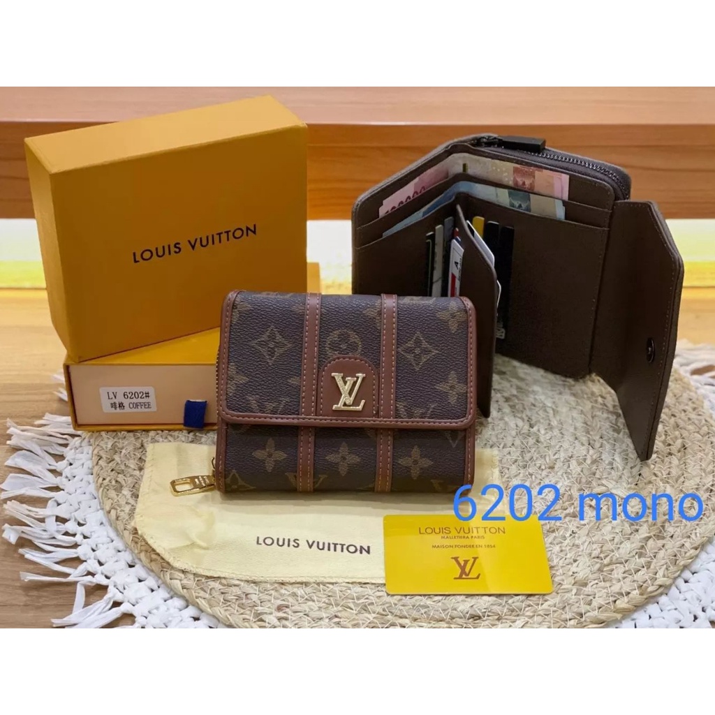 Dompet Lipat Pendek Kode 620 Wanita Import Free Box