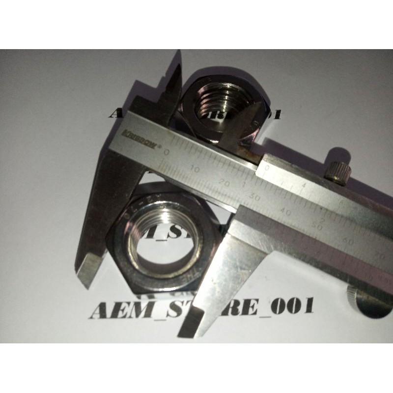 Mur M20 stainless 304 THE A2-70