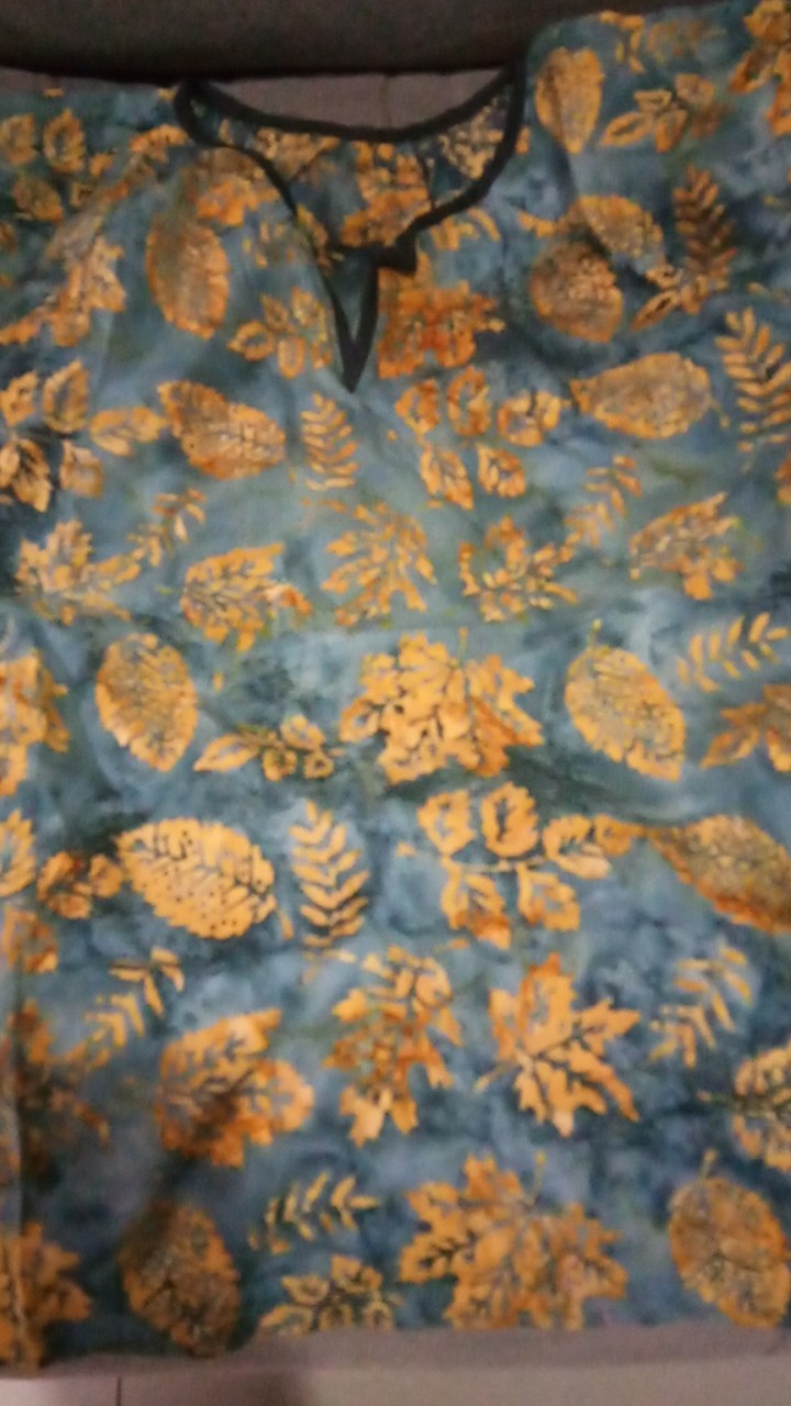 Blouse Batik Anak I Motif Black Gold Leaves