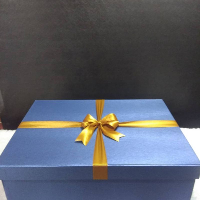 

Surpries big box ukuran 60x50x36 cm berpita