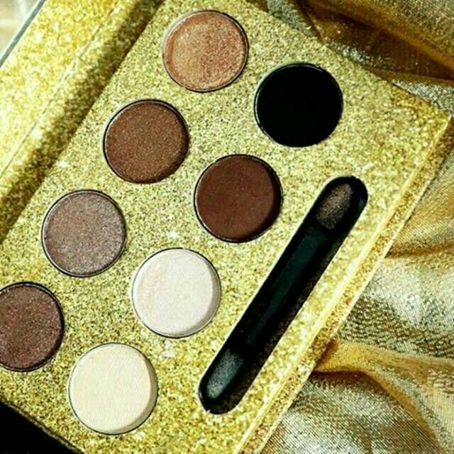 LT PRO Naturally Glam Eyeshadow Palette