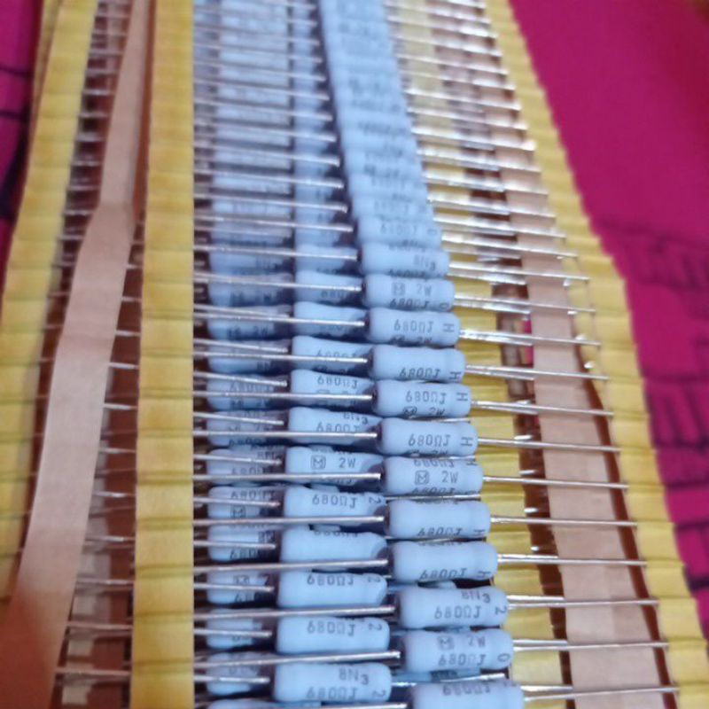 Resistor 2 Watt 680 Ohm Panasonic