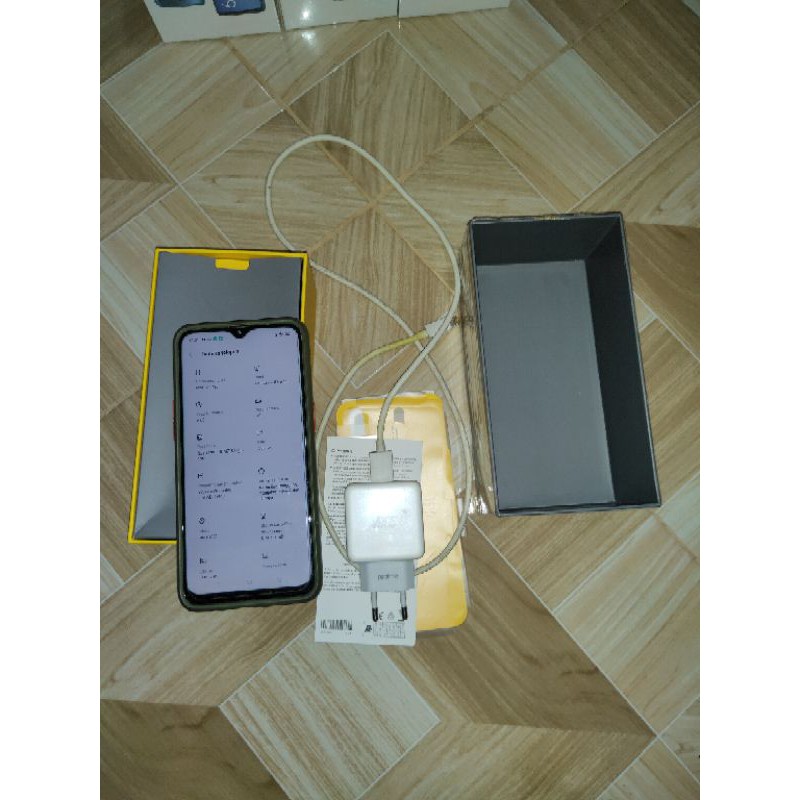 realme 3 pro 6/128 second