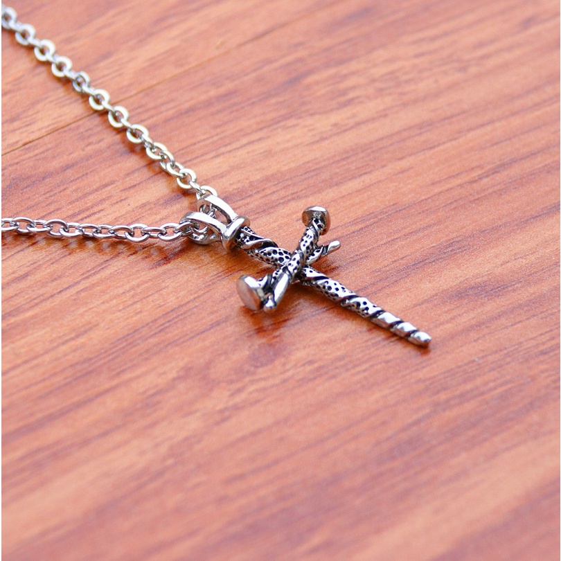 2021 Retro Titanium Steel Casting Men's Pendant Nail Necklace Cross Holiday Gift