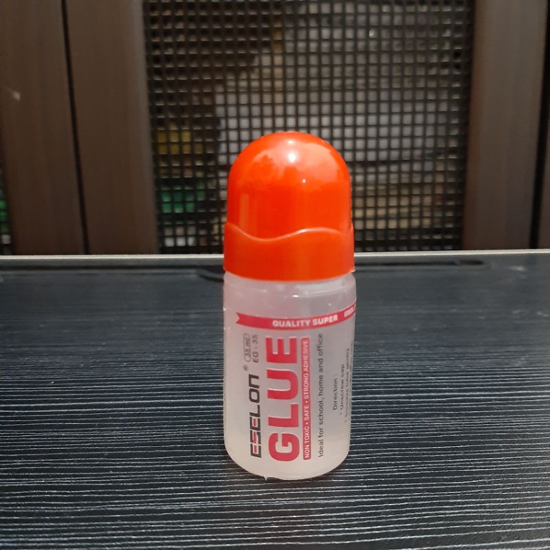 

Glue Lem Kertas Cair