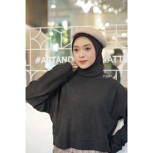 ZANO BASICS Sweater Crop Queen Black