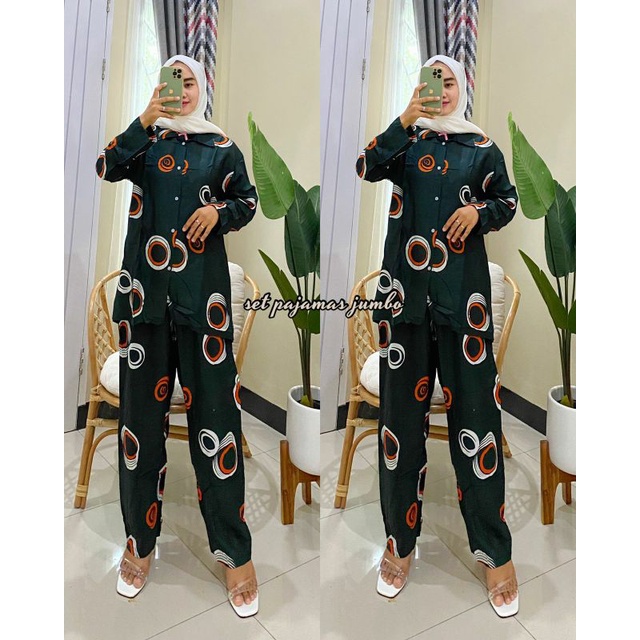 One set Pajamas jumbo