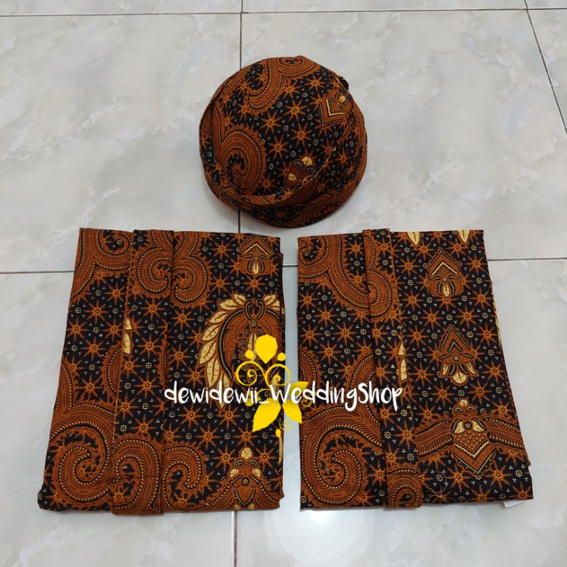 Set Jarik Cewek Cowok + Blangkon, Motif Truntum kuncoro