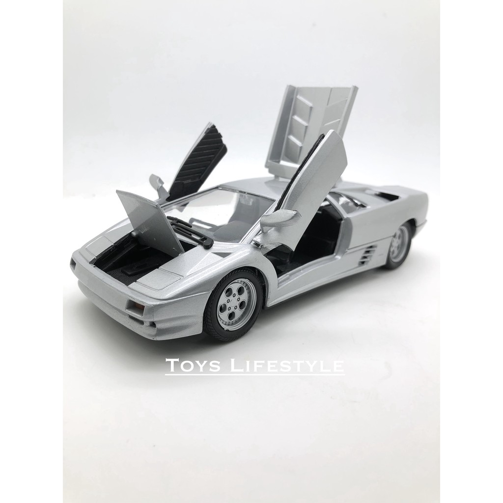 Welly Diecast - Lamborghini Diablo Skala 1:24 (Silver)