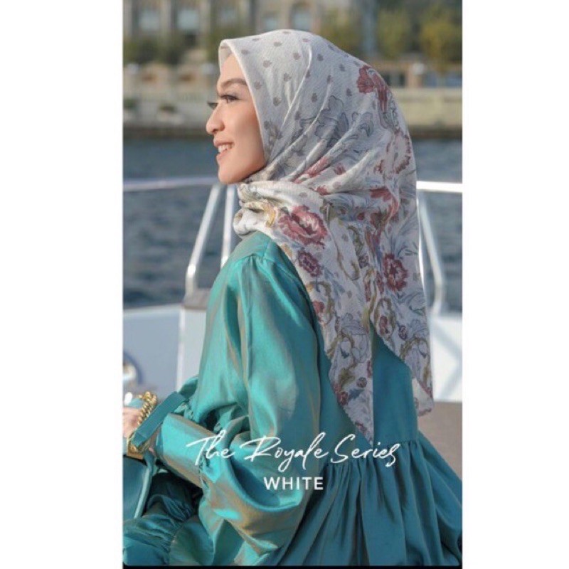 buttonscarves royale series white