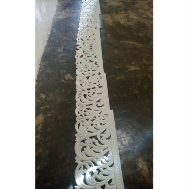 Ukiran pelaminan/mahkota pelaminan