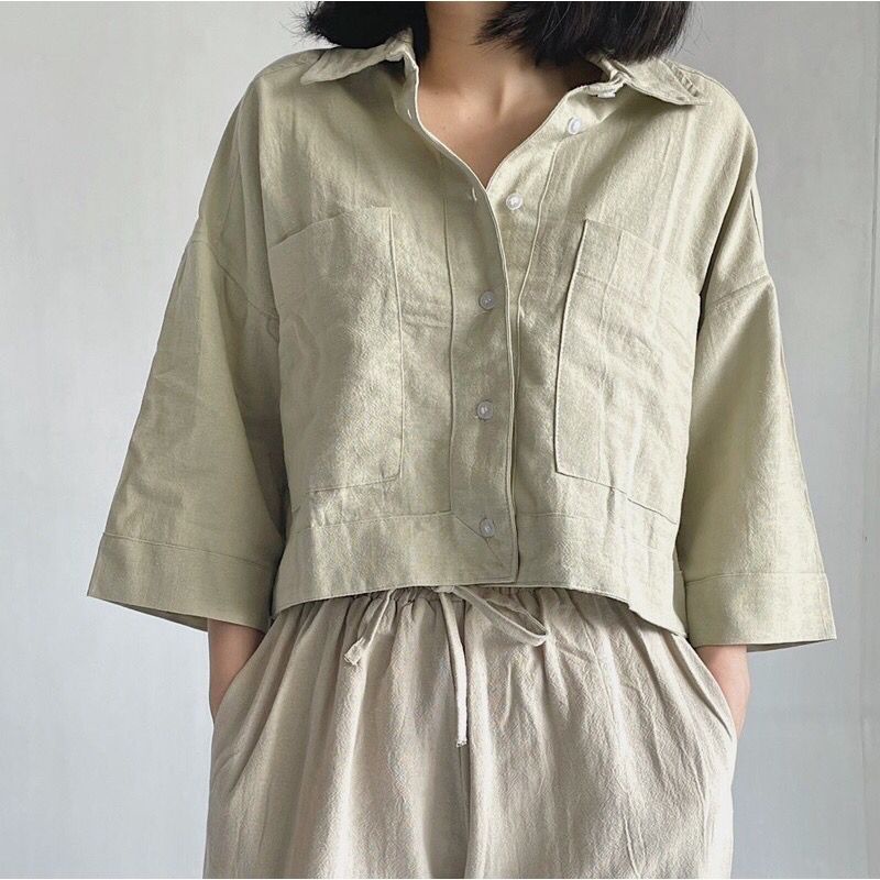 Kemeja Basic Crop Linen Pocket - Oversized Shirt Linen - Outer Crop Linen - Atasan Wanita Fashion Wanita Termurah &amp; Terlaris