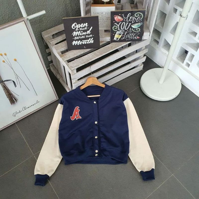 Jaket Baseball Crop Wanita - Jaket Varsity Baseball Crop