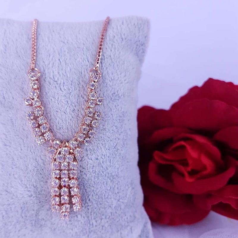 kalung Tura replik Berlian