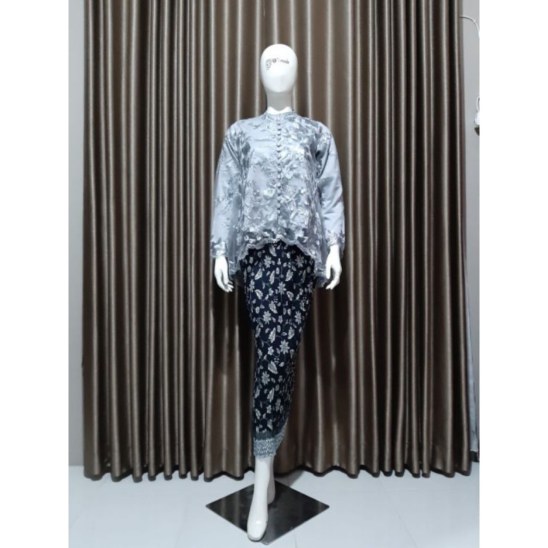 Kebaya Tulle Bordir/ Kebaya Modern / Kebaya Muslim / Kebaya Wisuda / Kebaya Moderen Terbaru / Kebaya Pesta Bahan Tille Lembut