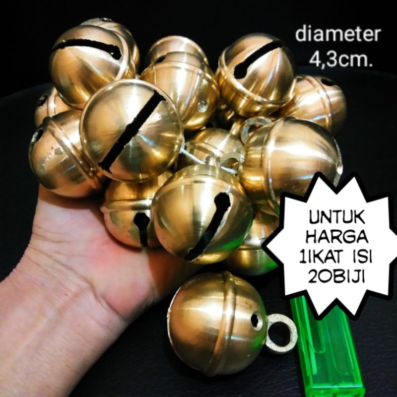 klinting kuningan bulat ukuran jumbo diameter 4,3cm.