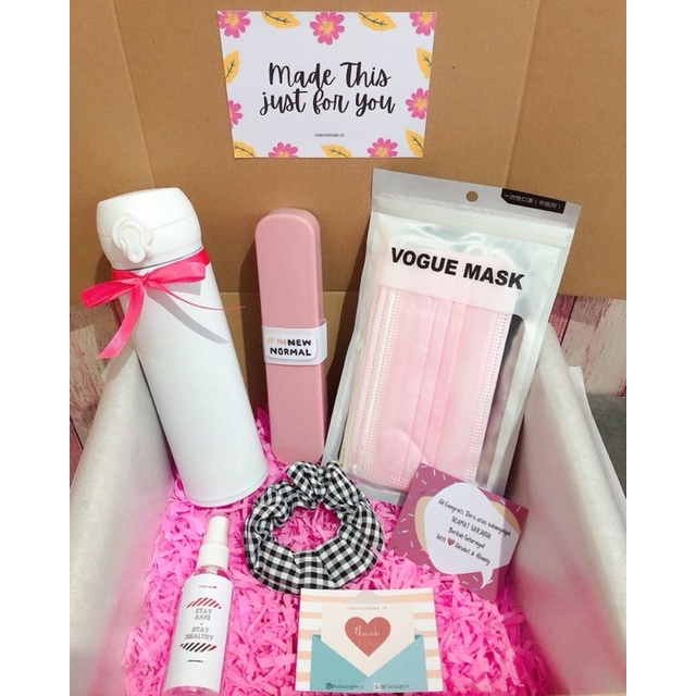 

hampers gift box kado ultah kado wisuda kado wedding
