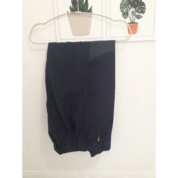 Preloved Celana Panjang Wanita Brand Consina size S