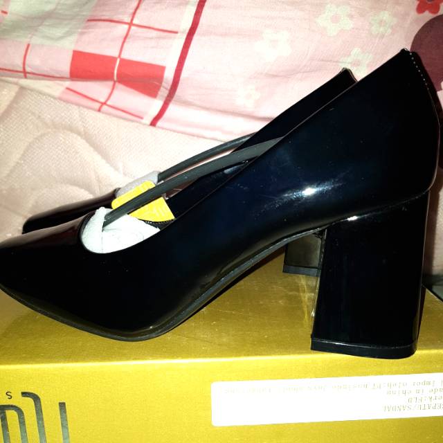 SEPATU HIGH HEELS FLADEO