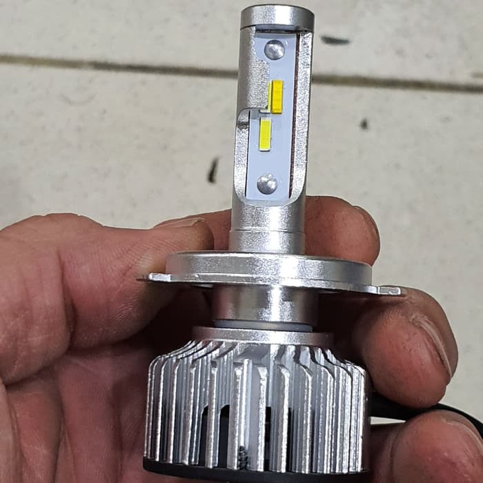Lampu led H4 3warna Strobo garansi 100hari.