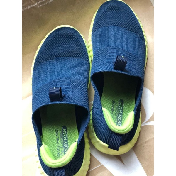 Preloved Skechers Memory Foam size 33,5