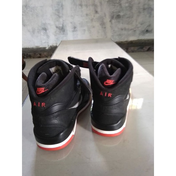 SEPATU NIKE AIR JORDAN HITAM